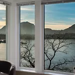 Exclusive Overlooking The Fjord Apartmán *