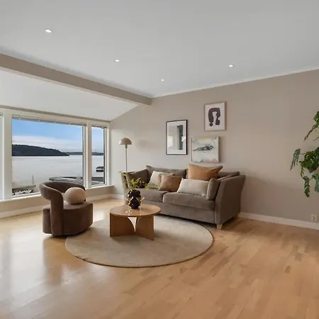 Апартаменты Exclusive Overlooking The Fjord Берген