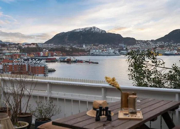Exclusive Overlooking The Fjord Берген